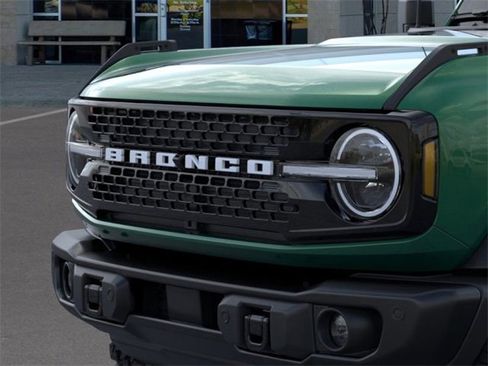 New 2025 Ford Bronco Badlands image 19