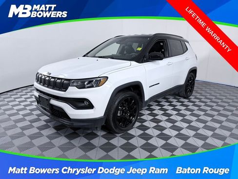Used 2022 Jeep Compass Altitude image 1