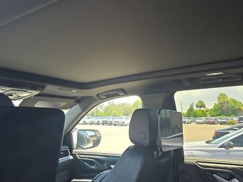 Used 2021 GMC Yukon XL Denali w/ Denali Ultimate Package AWD/4WD image 14