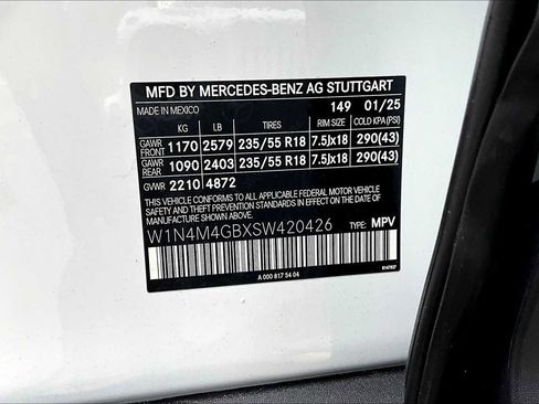 Used 2025 Mercedes-Benz GLB 250 image 19