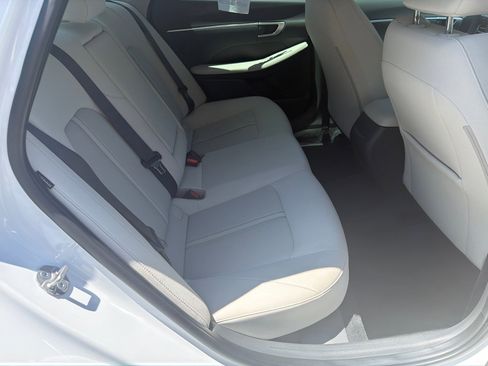 Used 2025 Hyundai Sonata SEL FWD image 16