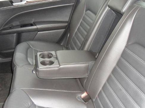 Used 2013 Ford Fusion SE image 14