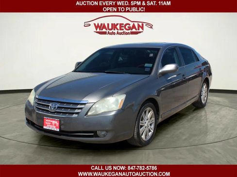 Used 2006 Toyota Avalon Limited FWD image 1