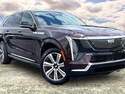 Certified 2025 Cadillac Escalade IQ Luxury 2 w/ LPO, Premium Carpet Package