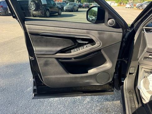 Used 2020 Land Rover Range Rover Evoque S image 17