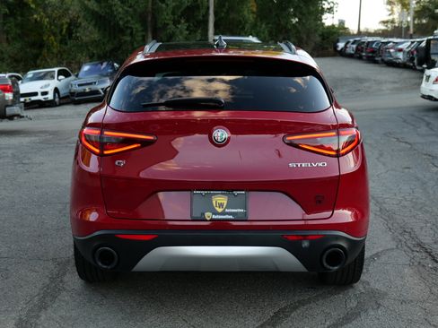 Used 2018 Alfa Romeo Stelvio Ti Sport image 6
