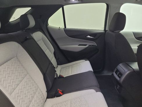 Used 2024 Chevrolet Equinox LT FWD image 19