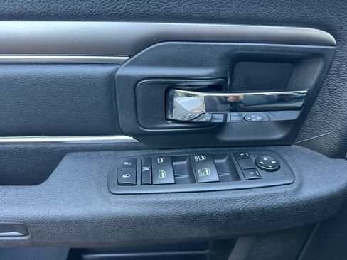 Used 2024 RAM 1500 Warlock AWD/4WD image 12