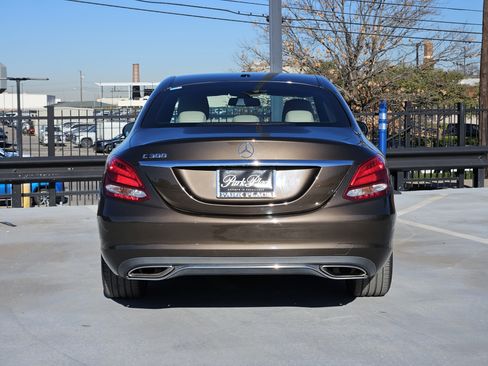 Used 2018 Mercedes-Benz C 300 C 300 image 7