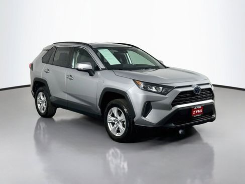 Used 2021 Toyota RAV4 LE AWD/4WD image 7