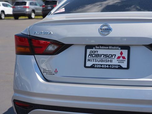 Used 2021 Nissan Altima 2.5 S FWD image 10