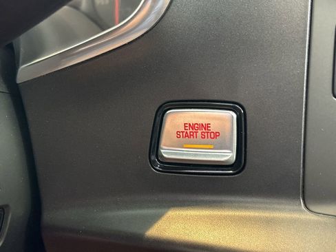 Used 2019 Chevrolet Corvette Stingray Convertible w/ 1LT RWD image 18