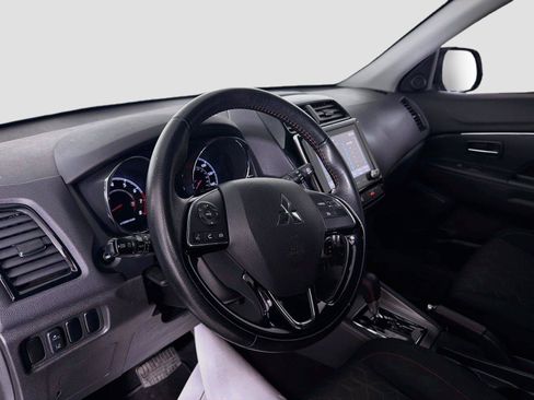 Used 2024 Mitsubishi Outlander Sport AWD image 9