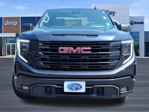 Used 2024 GMC Sierra 1500 Elevation AWD/4WD image 7