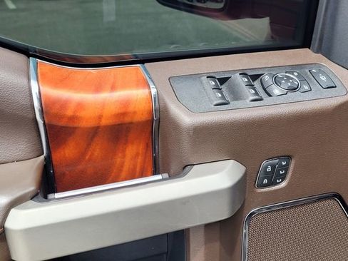 Used 2020 Ford F250 King Ranch w/ King Ranch Ultimate Package AWD/4WD image 25