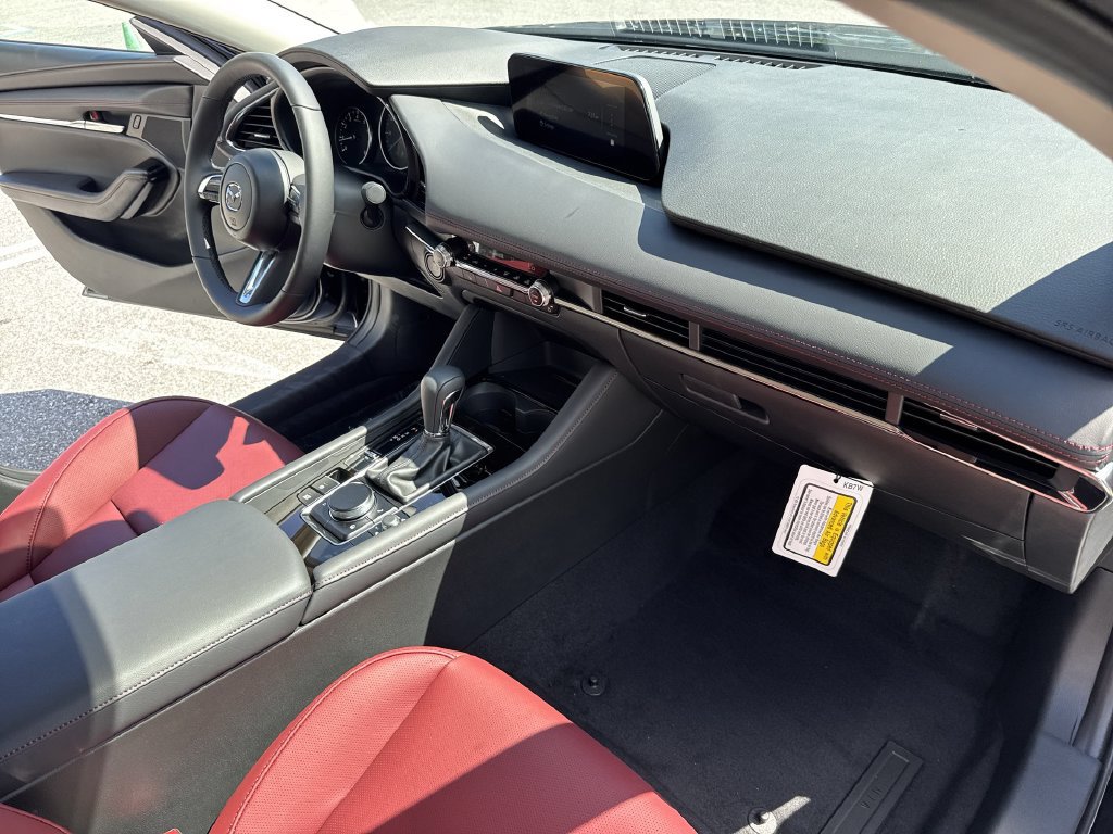 New 2026 MAZDA MAZDA3 Carbon AWD/4WD image 32