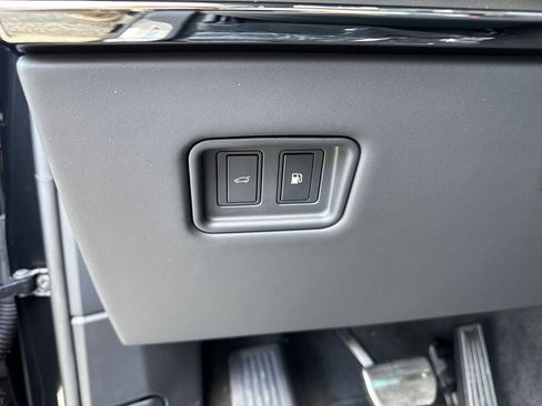 New 2025 Land Rover Range Rover Sport Dynamic SE image 16