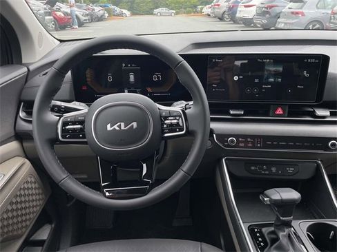 New 2026 Kia Carnival EX image 2