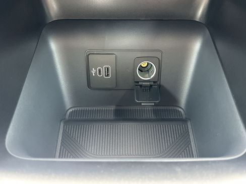 New 2026 Ford Explorer Active RWD image 7