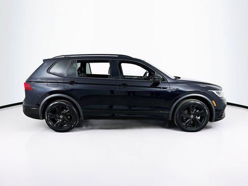 Certified 2024 Volkswagen Tiguan SE R-Line AWD/4WD image 4