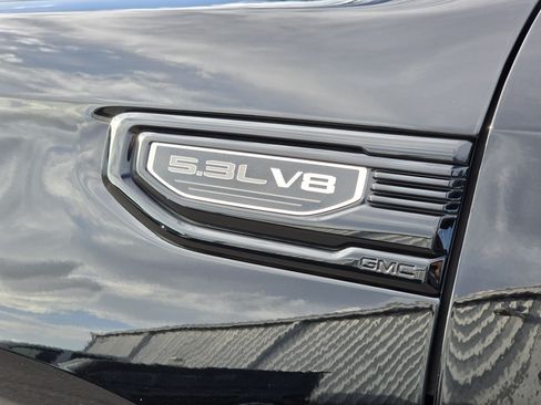 Used 2024 GMC Sierra 1500 Elevation w/ X31 Off-Road Package AWD/4WD image 2