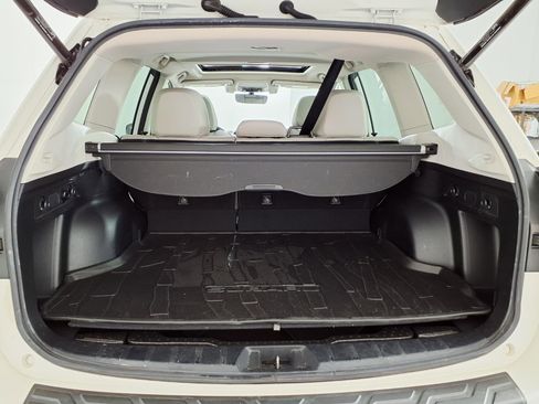 Used 2020 Subaru Forester Limited w/ Popular Package #3 image 6