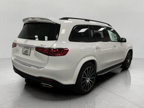 New 2026 Mercedes-Benz GLS 580 4MATIC image 3