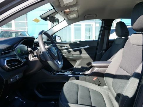 Certified 2023 Chevrolet Bolt EUV LT w/ Driver Confidence Package FWD image 7