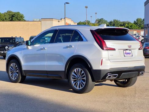 Used 2024 Cadillac XT4 Premium Luxury AWD/4WD image 4