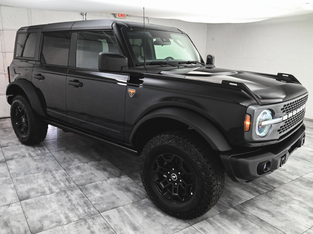 Used 2026 Ford Bronco Badlands AWD/4WD image 3