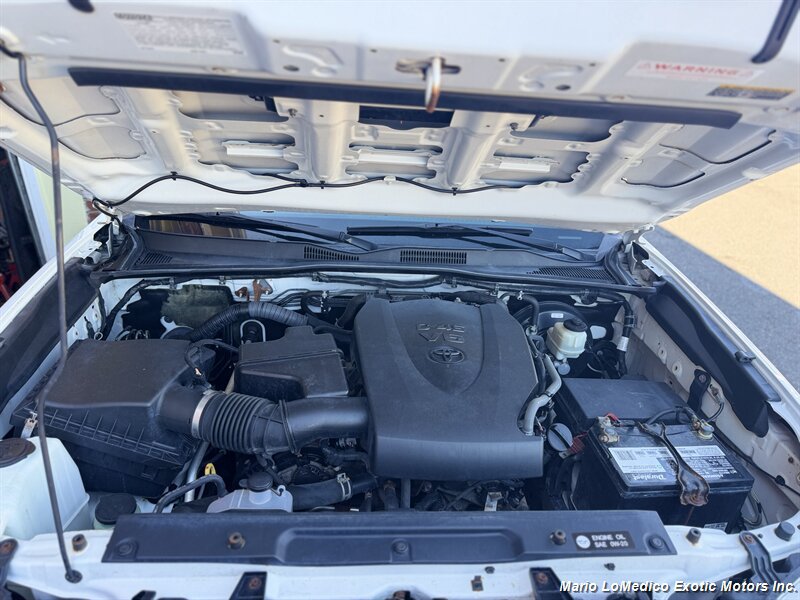 Used 2016 Toyota Tacoma TRD Sport AWD/4WD image 20