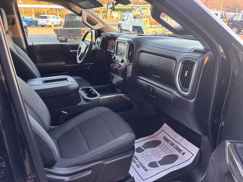 Used 2019 Chevrolet Silverado 1500 LT Trail Boss image 15