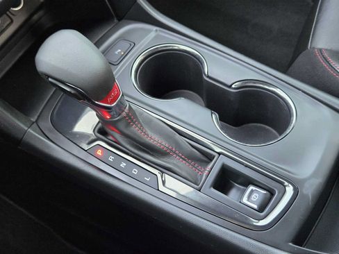 Used 2023 Chevrolet Equinox RS w/ RS Leather Package FWD image 21