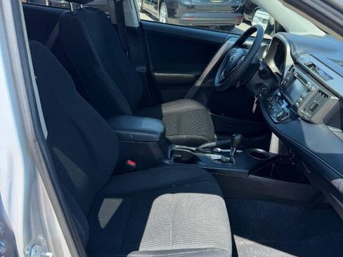 Used 2013 Toyota RAV4 XLE AWD/4WD image 26