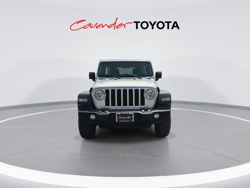 Used 2024 Jeep Wrangler Unlimited Sport AWD/4WD image 3
