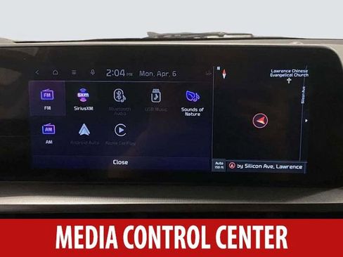 Used 2025 Kia Telluride S FWD image 11