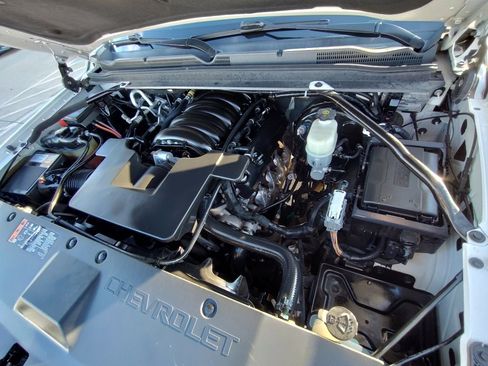 Used 2019 Chevrolet Suburban Premier w/ Premier Plus Edition image 13