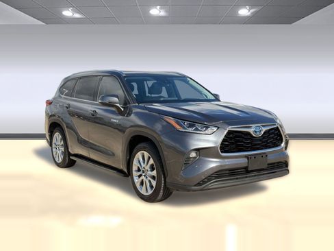 Used 2020 Toyota Highlander Limited image 7