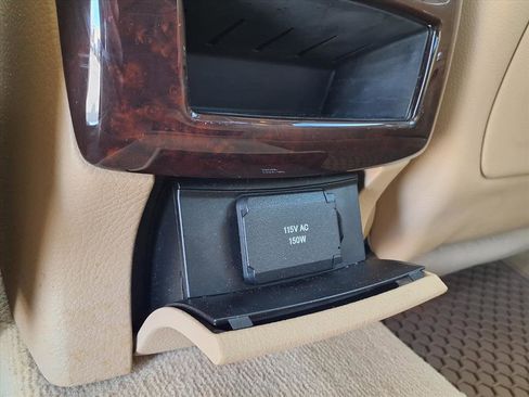 Used 2011 Mercedes-Benz S 550 4MATIC image 29