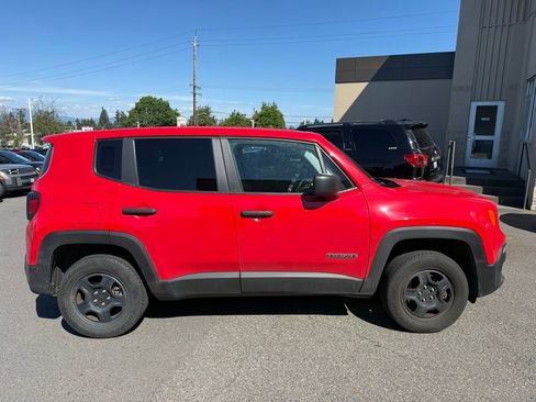 Used 2018 Jeep Renegade Sport w/ Power & Air Group AWD/4WD image 2