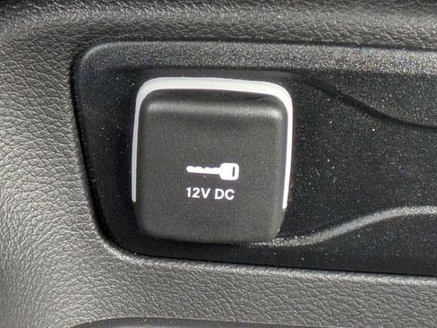 New 2026 Chrysler Pacifica Select image 27