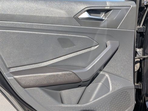 Used 2025 Volkswagen Jetta Sport image 25