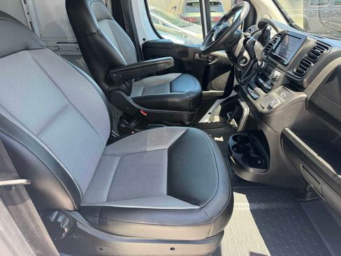 Used 2023 RAM ProMaster 2500 FWD image 14