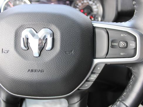 Used 2022 RAM 1500 Big Horn AWD/4WD image 16