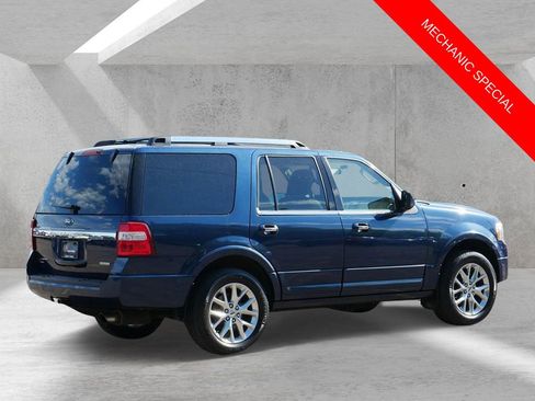 Used 2017 Ford Expedition Limited w/ Equipment Group 301A AWD/4WD image 3