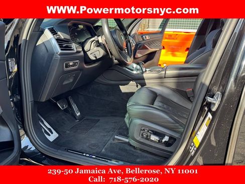 Used 2021 BMW X5 M w/ Competition Package AWD/4WD image 22