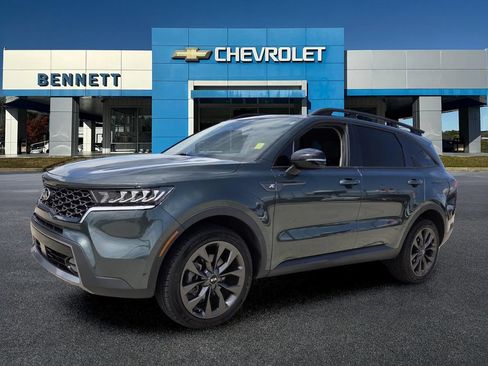 Used 2021 Kia Sorento EX w/ EX AWD X-Line Package image 2