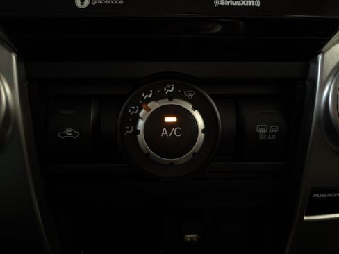 Used 2024 Toyota 4Runner SR5 AWD/4WD image 36
