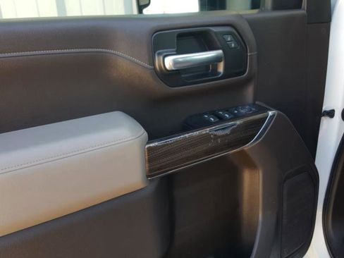 Used 2020 Chevrolet Silverado 2500 LT w/ Convenience Package image 22