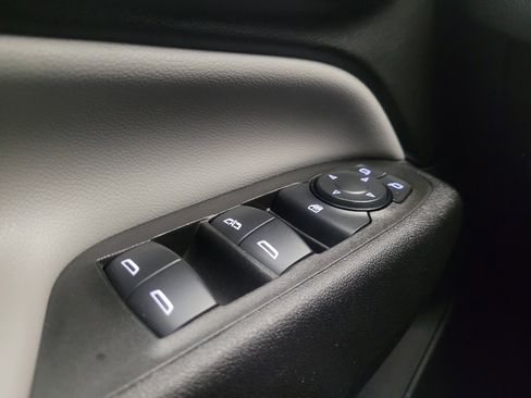 Used 2024 Chevrolet Equinox LS image 27